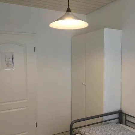 Cozy In Near Center With Shared Bathroom And Kitchen * Στουτγκάρδη